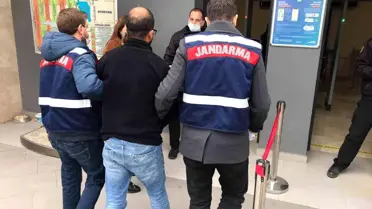 İzmir'de jandarmadan firari operasyonu: 10 firari zanlı yakalandı