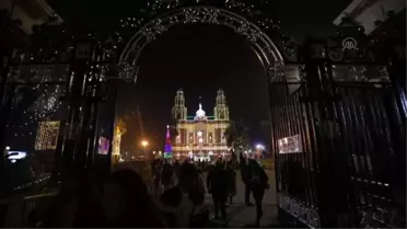 Yeni Delhi'de Noel hazırlıkları