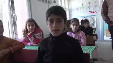 AĞRI DAĞI'NIN ETEĞİNDE YAŞAYAN ÇOCUKLARIN YÜZÜ GÜLDÜ