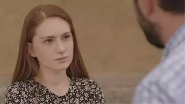 Gönül Dağı'nda Meryem karakterine hayat veren Sevilay Gültekin, dekolteli gömleğiyle verdiği pozu takipçileriyle paylaştı