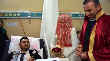 KAZADA DAMADIN AYAKLARI KIRILDI, NİKAHLARI HASTANEDE KIYILDI