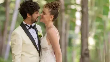 Taner Ölmez ve Ece Çeşmioğlu kızları Zeynep'i ilk kez paylaştı