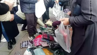 Eskişehir'de '20 liralık kazak' izdihamı