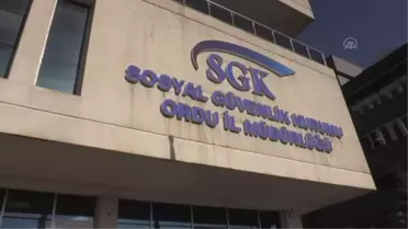 EYT'li vatandaşlar SGK binalarında yoğunluk oluşturdu