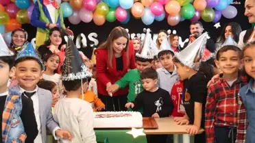 Mezitlili Çocuklar 2023'ün Gelişini Kutladı