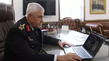 Jandarma Genel Komutanı Orgeneral Çetin, AA'nın 'Yılın Fotoğrafları' oylamasına katıldı