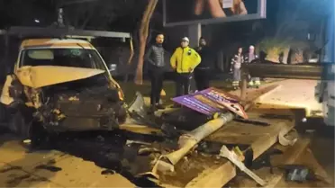 KADIKÖY'DE KAZADA YARIŞ İDDİASI: 3 YARALI