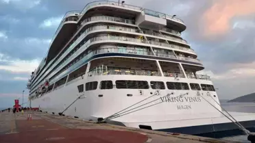 Kuşadası'na sezonun son kruvaziyer gemisiyle 680 yolcu geldi