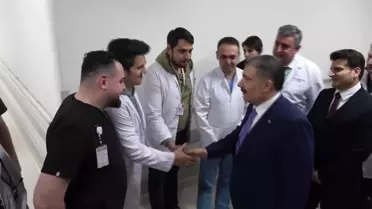 Bakan Koca Yeni Yılın İlk Bebeğini Ziyaret Etti