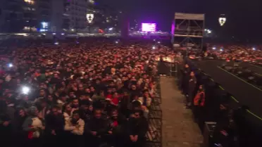 İzmir, 2023'ü Gülşen ile Karşıladı... Tunç Soyer: 'Hiç Kuşkunuz Olmasın; Bir Şey Değişecek, Her Şey Değişecek'