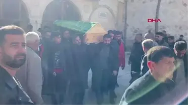 MARDİN'DEKİ KAZADA ÖLEN 6 KİŞİNİN CENAZESİ MİDYAT'TA TOPRAĞA VERİLDİ