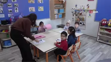 Karabük'te anneler ve çocukları aynı çatı altında eğitim görüyor