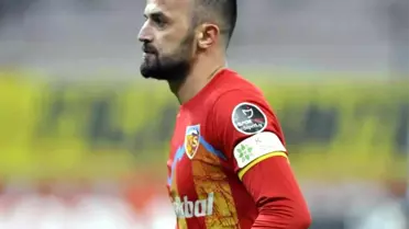 İlhan Parlak ilk golünü attı