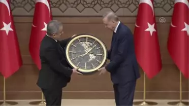 AYD Başkanı Burhan '7. Anadolu Medya Ödülleri' töreni ile yerel medyanın sorunlarını değerlendirdi