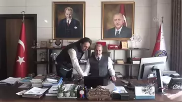 KAHRAMANMARAŞ - Kent protokolü AA'nın 'Yılın Fotoğrafları' oylamasına katıldı