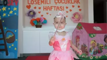 Engelli çocuklar için çalışıyordu, şimdi lösemili kızı için mücadele ediyor