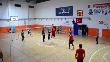 Turnuvada birinci olan takımdan anlamlı bağış