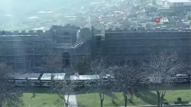 UNESCO listesindeki Diyarbakır Surları'ndaki hatalı çimento harcı söküldü