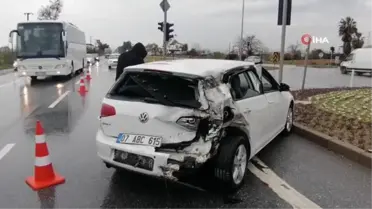 Tır, kırmızı ışıkta bekleyen otomobile çarptı: 1 yaralı