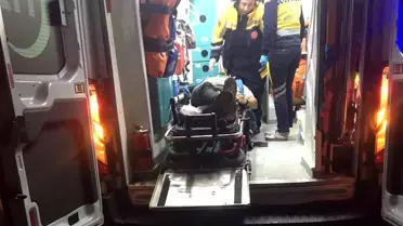 Osmaniye'de takla atan otomobil iş yerine girdi