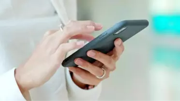 KARINIZIN SİZİ ALDATTIĞINI NASIL ANLARSINIZ? SORUSUNUN CEVABINI KOLAYCA ÖĞRENİN!