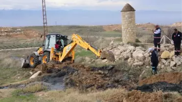 KAYIP MİNE, CİNAYET İHTİMALİYLE TELEFONUNDAN SON SİNYALİN ALINDIĞI MAHALLEDE ARANIYOR