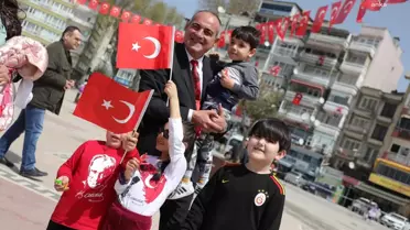 Gemlik Belediyesi'nden Çocuklara Karne Hediyesi