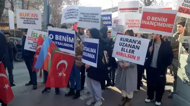 Sivil toplum kuruluşlarından İsveç Büyükelçiliği önünde protesto