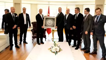 Tekli: 'Savunma sanayi ve dijital dönüşüm konusunda çalışma yürütüyoruz'