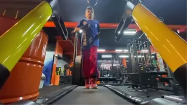 'Taktakçı ikizler' 3 dövüş sporunda dünya şampiyonluğu hedefiyle çalışıyor