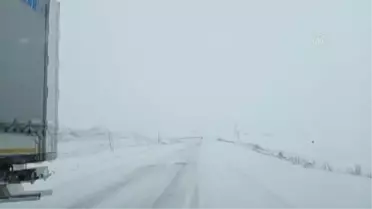 Ardahan, Tunceli ve Kars'ta kar ulaşımı aksattı