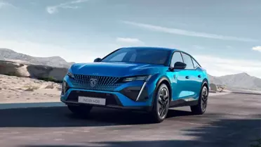 Peugeot Retromobile 2023'de 4 Serisi ile sahne alıyor