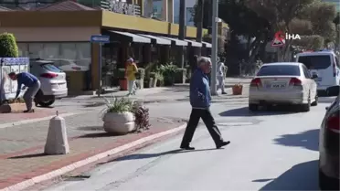 Yaşlı turistler yazın ülkelerinde, kışın Alanya'da