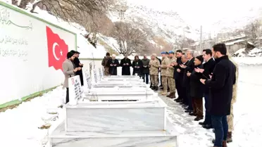Çatak'ta çığ şehitleri unutulmadı