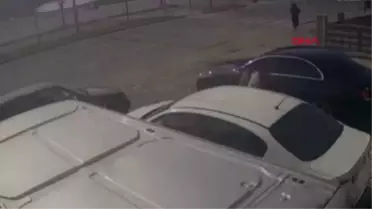 HAFİF TİCARİ ARACA ÇARPAN MOTOSİKLETLİ HAYATINI KAYBETTİ