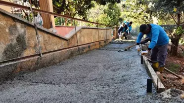 Engelli rampası yapılan vatandaşın yüzü güldü