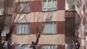 Kahramanmaraş merkezli 7.4 büyüklüğünde deprem; 5 bölge sallandı, çok sayıda ilde yıkım var (8)