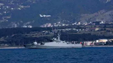 Savaş gemileri İskenderun körfezinde