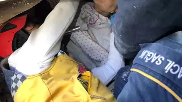 108 saat sonra kurtarılan kadından ilk soru: 'Eşim yaşıyor mu?'