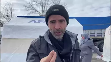 Adıyaman'da Depremin Beşinci Gününde Çaresiz Bekleyiş Sürüyor... Yakınlarını Kefensiz Gömdüğünü Söyleyen Depremzede: 'Patron Benim, Görüşeceğiz'