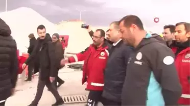 Sağlık Bakanı Koca: 'Sahra hastanelerinde ameliyat yapılabiliyor'