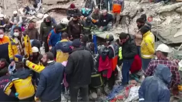 Gaziantep'de 106 saat sonra 3 kişi sağ olarak böyle çıkarıldı