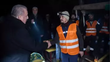 TBMM Başkanı Şentop, Hatay'da depremzede aileleri ziyaret etti