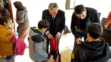 Başkan Cabbar, Misafir Öğrencileri Okullarında Ziyaret Etti