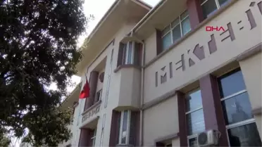 TARİHİ PERTEVNİYAL LİSESİ ÖĞRENCİLERİ EŞYALARINI TOPLADI