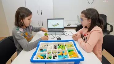 Geleceğin Bilişimcileri Gaziemir'de Yetişiyor