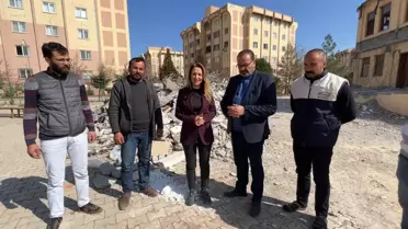 Gaziantepli Depremzede: 'Devlet, Şuraya 200 Kişilik Bir Çadır Kurup Bize Düzenli Yemek Veremez Miydi? Bundan Aciz Miydi Devlet'