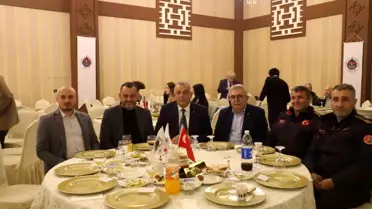 Deprem kahramanlarına teşekkür yemeği