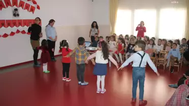 Çankaya Belediyesi'nden Depremzede Çocuklar ve Gençlere Eğitim ve Gıda Desteği. Alper Taşdelen: 'Yaralarını Eğitimle İyileştireceğiz'