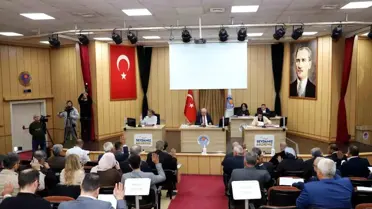 Gültak'tan tepki: 'Yatırımı ve istihdamı bekletiyor ve geciktiriyorsunuz'
